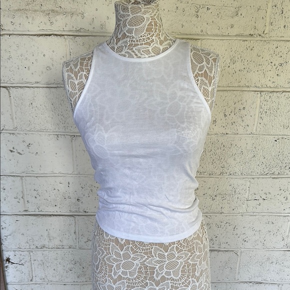 Aeropostale White Ribbed Fitted Sleeveless Tank Top - Picture 1 of 7